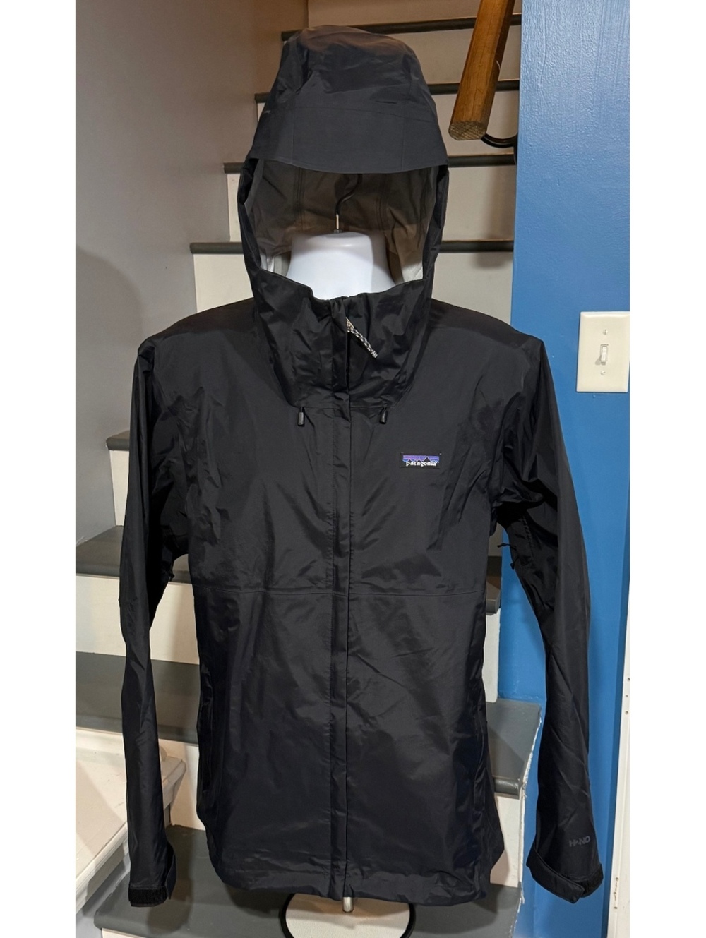 Patagonia Men’s Large Torrentshell 3L H2NO Black Hooded Lightweight Rain Jacket!